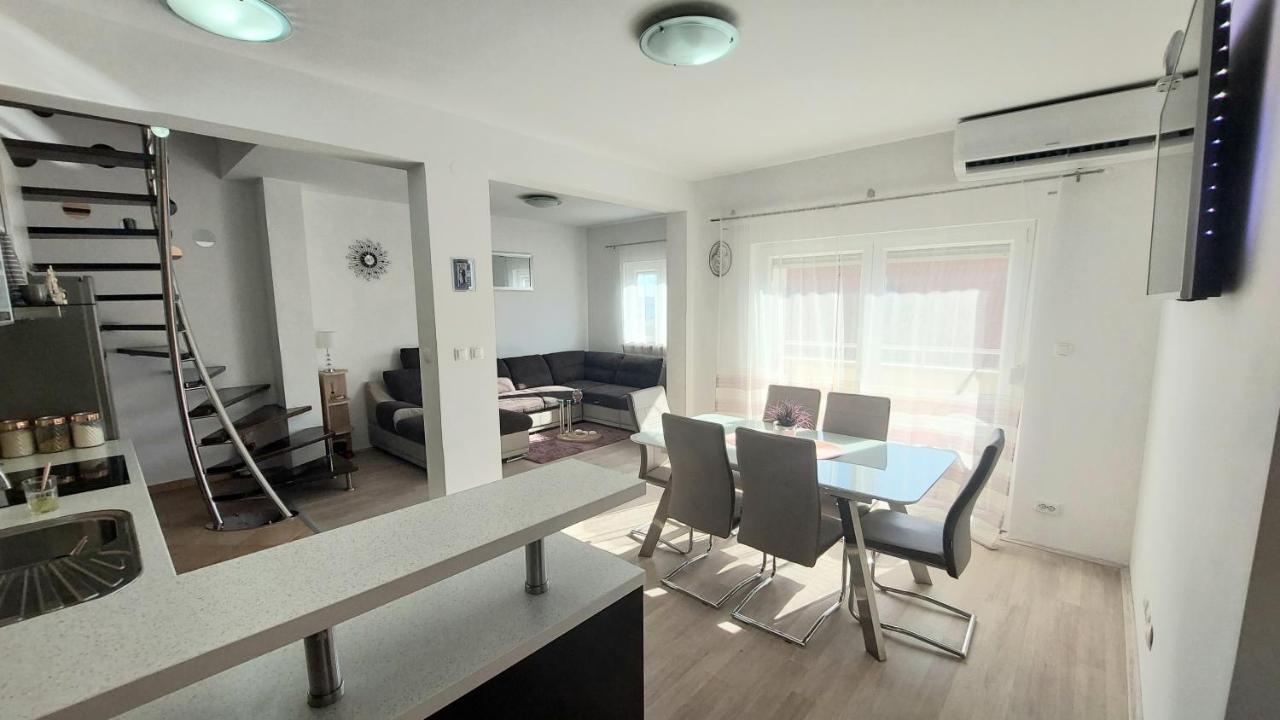 Apartment Palada Kastela Exterior photo